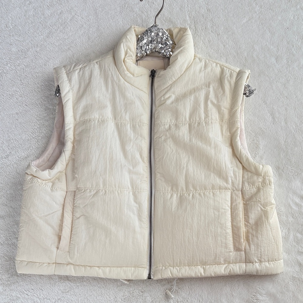 Thread & Supply Cream Puffer Vest Size XL